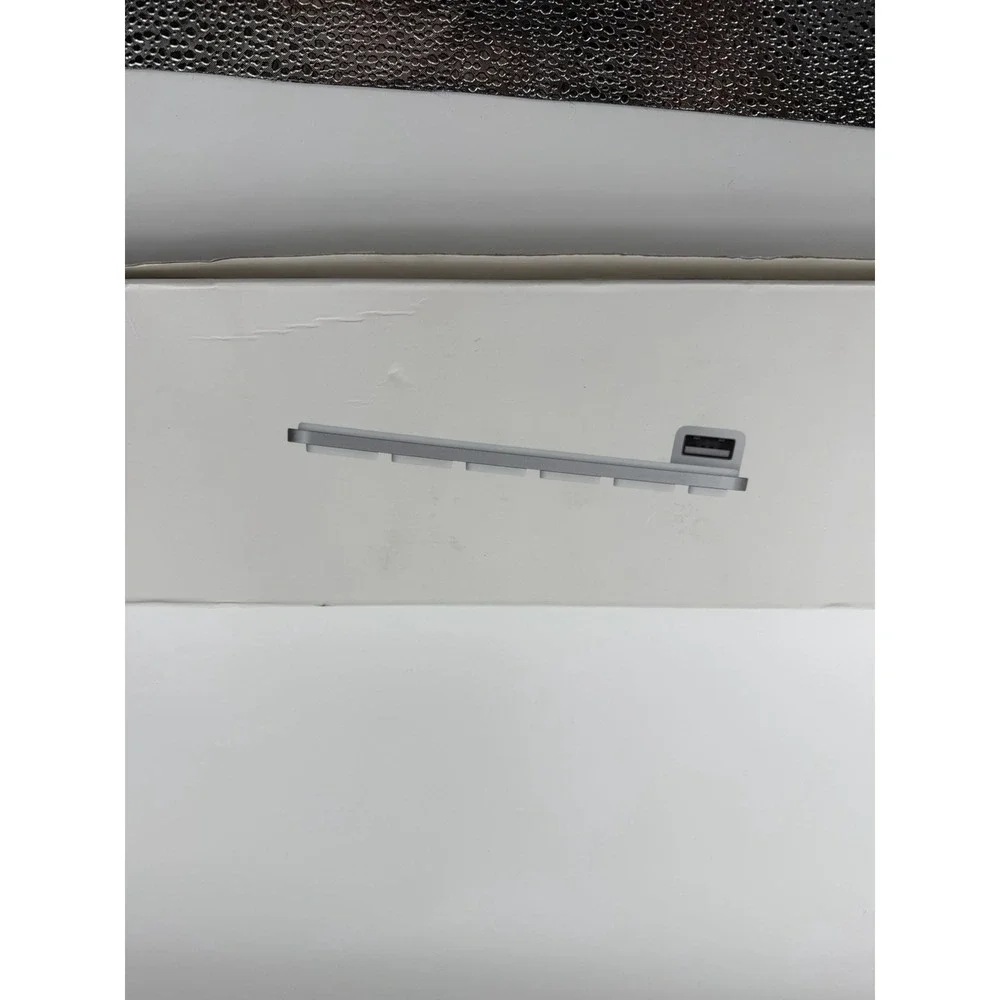 Apple Wired Keyboard with Numeric Keypad Aluminum Model A1243 Low Profile